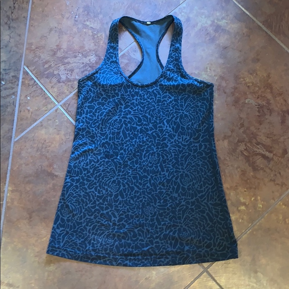 Lululemon tank